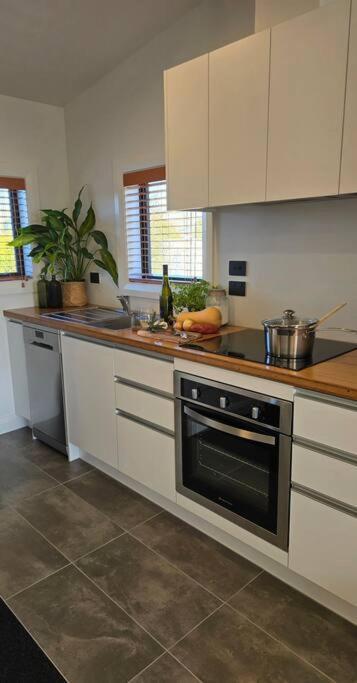 Apartment 2 - Haddin Court - Stunning Executive Blenheim Luaran gambar